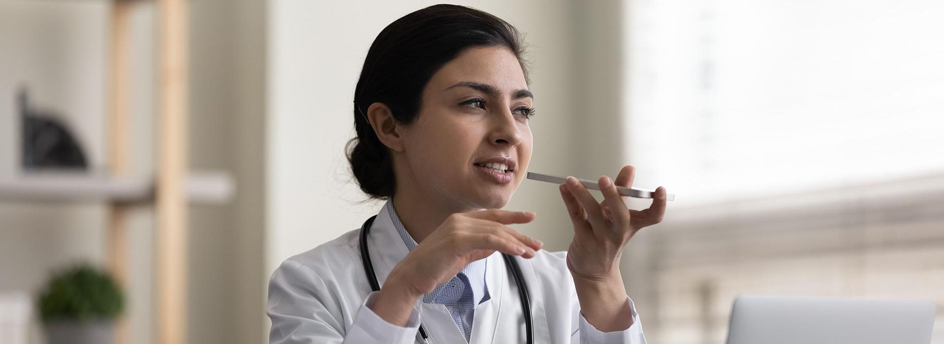 MedicsScribe AI vs. Traditional Dictation: What Practices Are Saying