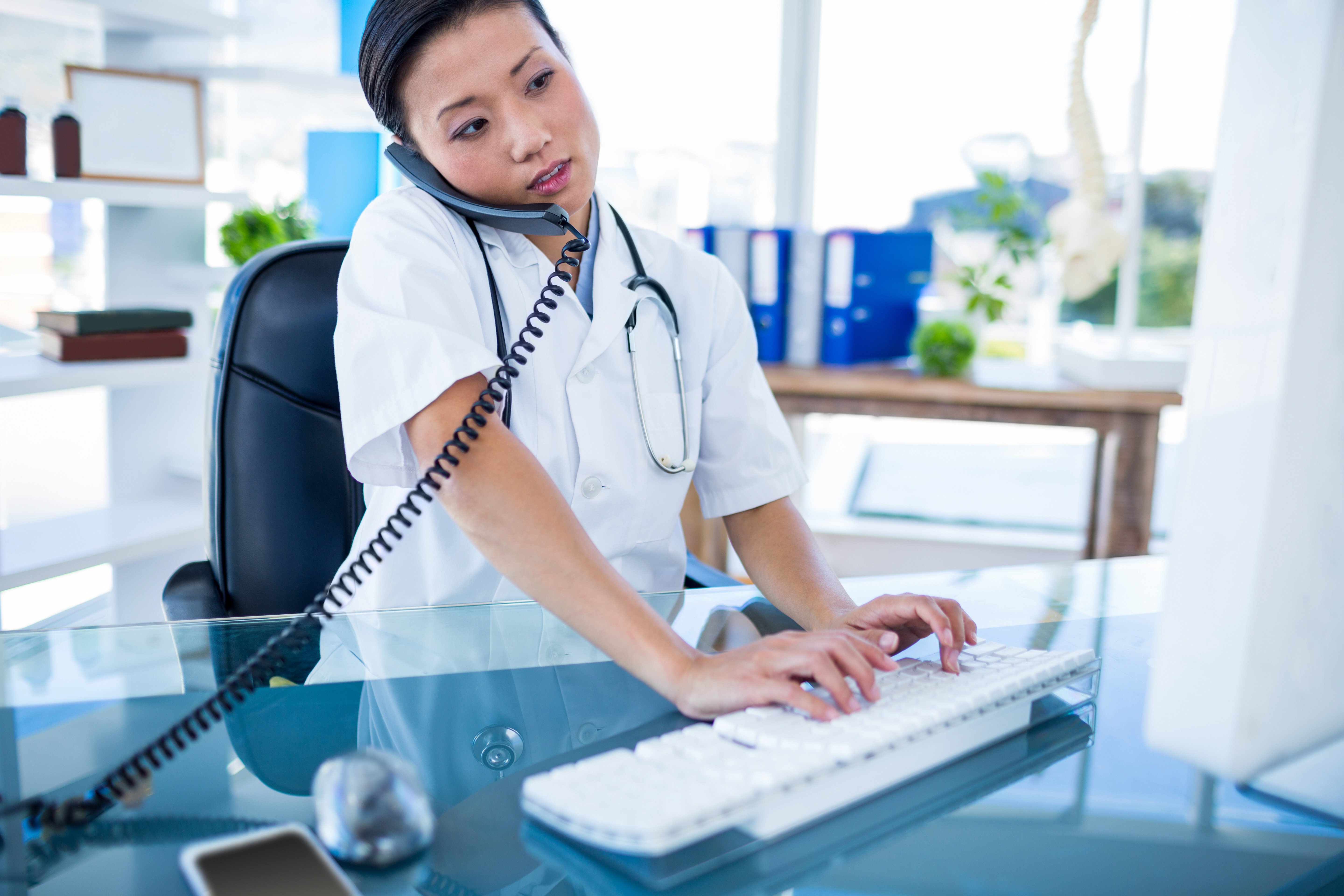 6 Benefits Medical Software Provides to Office Managers